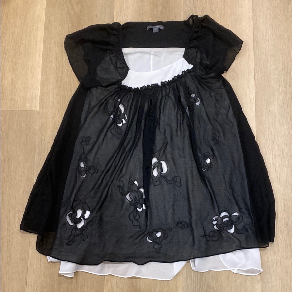 Forever 21 Black and White Floral Dress Size Medium